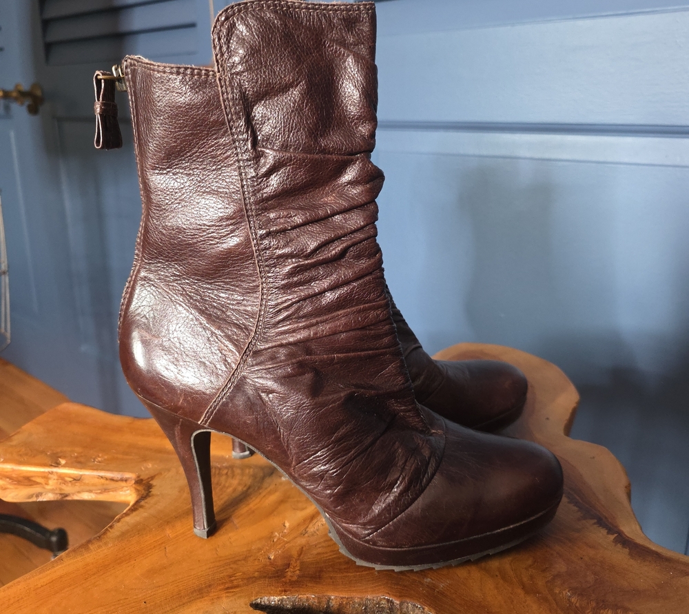 Vtg Y2K Juicy Couture Brown Leather Ruched Slouch Platform Boots Size 9